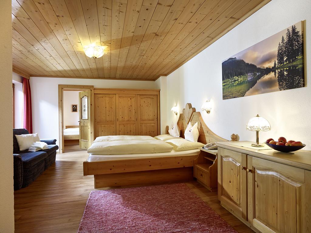 Hotel Traube Pettneu am Arlberg Habitación foto